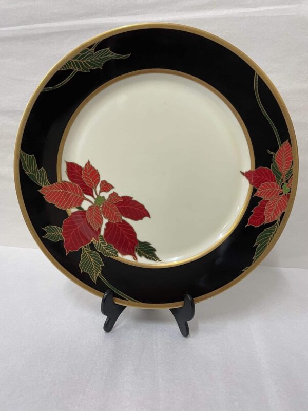 Mikasa Christmas Eve Dinner Plate