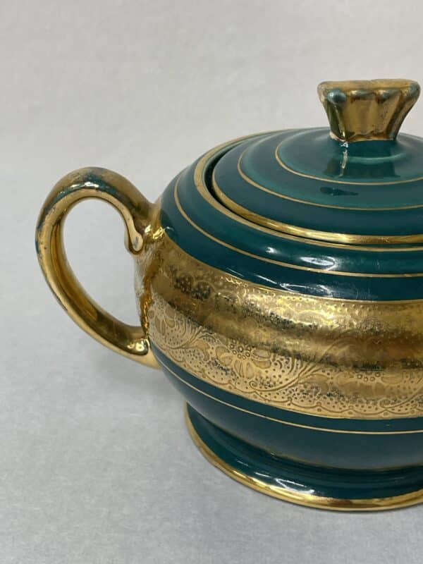 Vintage Sadler creamer and lidded sugar bowl - Image 10