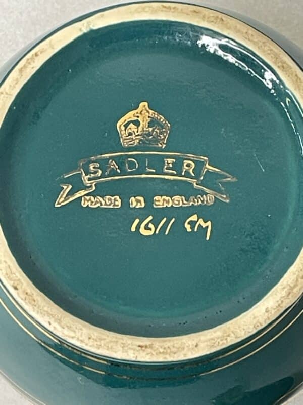 Vintage Sadler creamer and lidded sugar bowl - Image 13