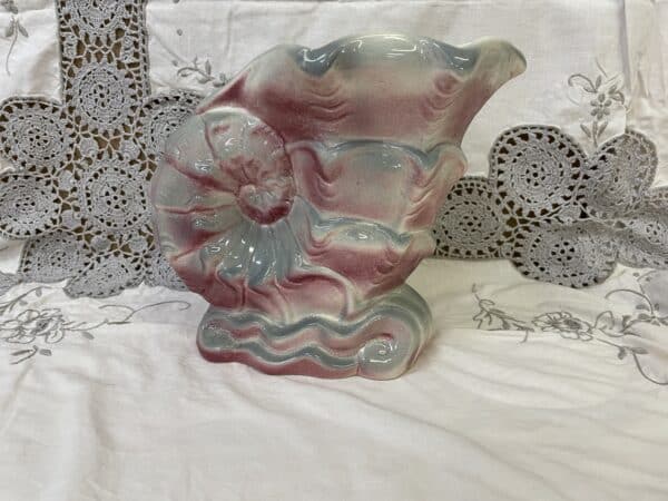 Pates pottery cornucopia vase - Image 3