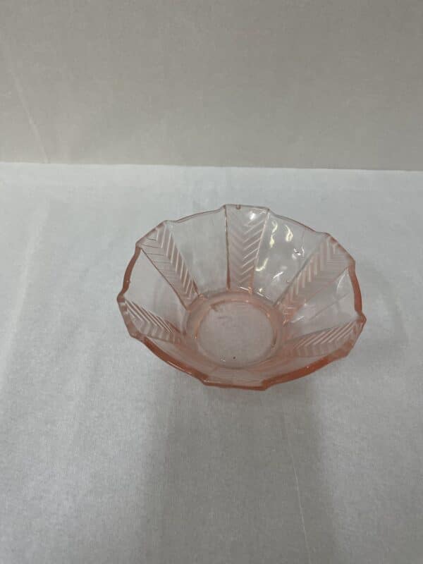 Pink Art deco bowl - Image 2