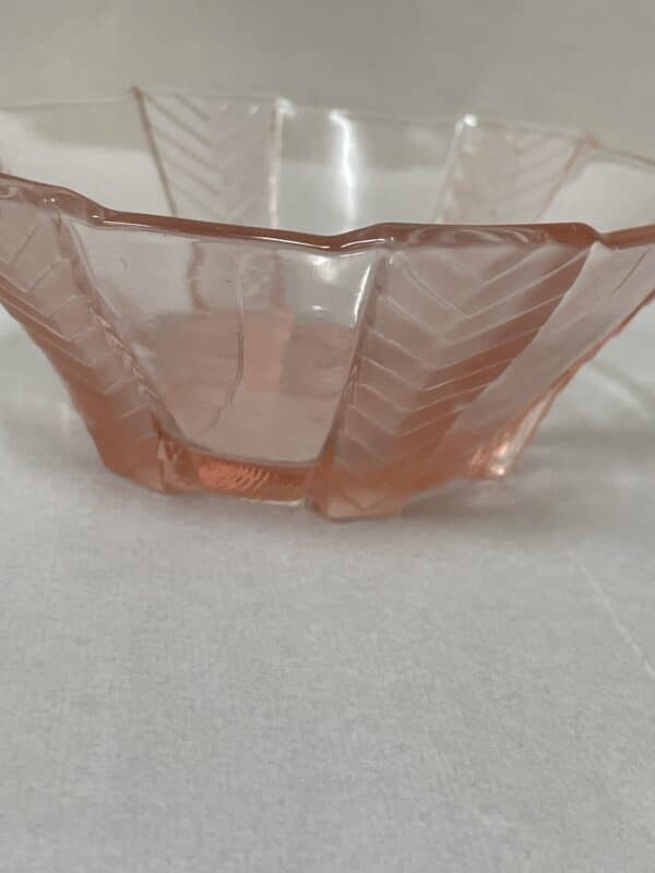 Pink Art deco bowl - Image 3