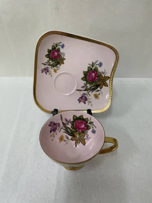 Vintage Japanese floral tea cup with saucer - Image 3