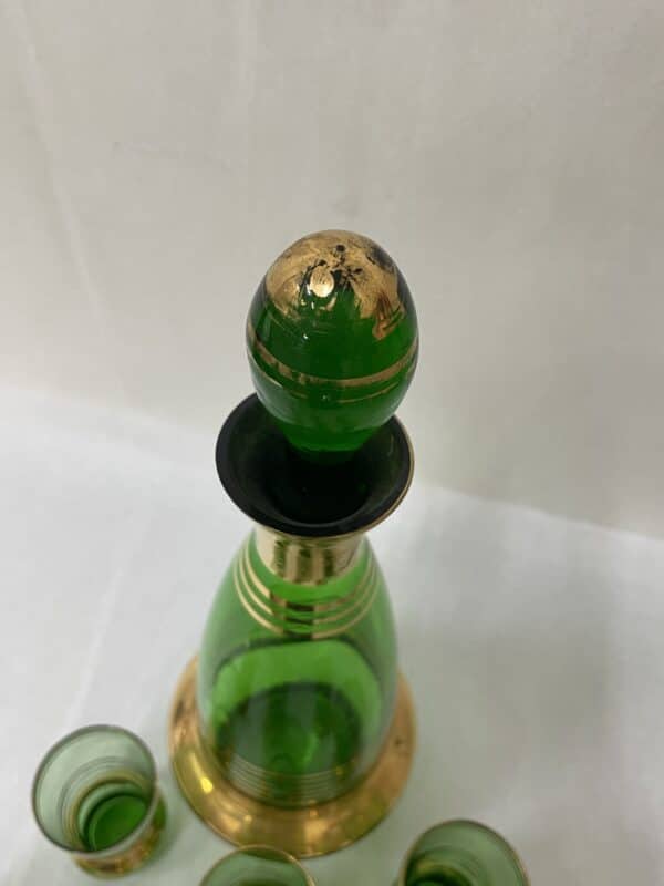 Green and gold glass decanter set - Image 4