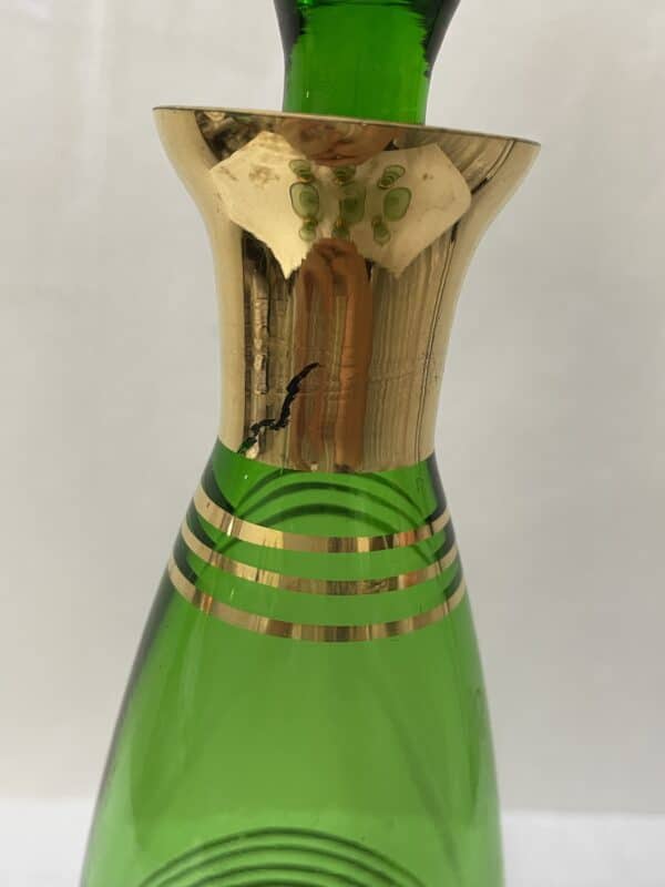 Green and gold glass decanter set - Image 5
